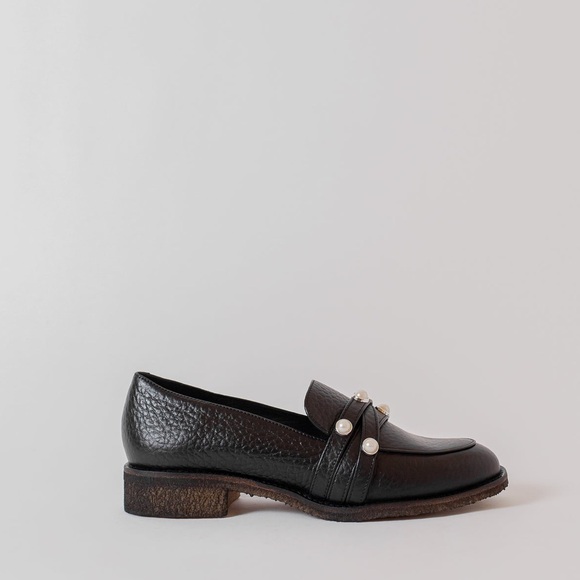 Blankens The Ebba Embellished Pebbled Leather Loafers | Size EU 42 US 11 - Picture 3 of 10